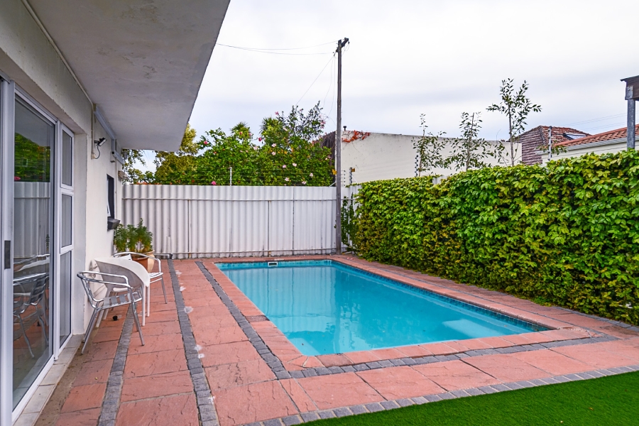 5 Bedroom Property for Sale in Claremont Western Cape